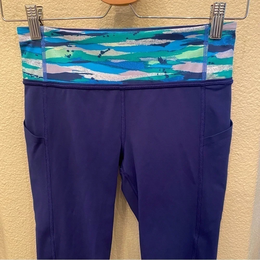 LULULEMON Women Blue Athletic Cropped Pants Size 4